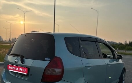 Honda Fit III, 2002 год, 250 000 рублей, 6 фотография
