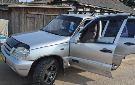 Chevrolet Niva I рестайлинг, 2004 год, 350 000 рублей, 3 фотография