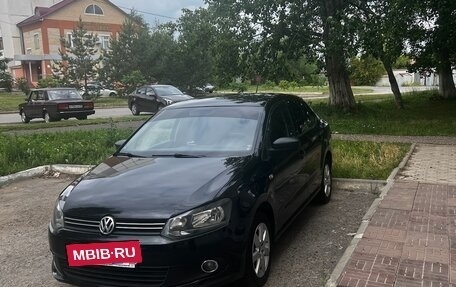 Volkswagen Polo VI (EU Market), 2013 год, 650 000 рублей, 2 фотография