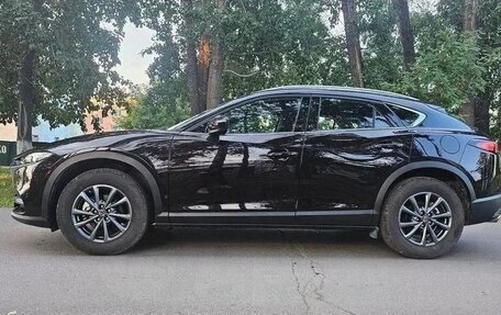 Mazda CX-4, 2023 год, 2 200 000 рублей, 11 фотография
