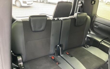 Toyota Noah III, 2020 год, 1 700 000 рублей, 15 фотография