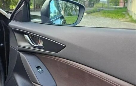 Mazda CX-4, 2023 год, 2 200 000 рублей, 6 фотография