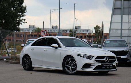 Mercedes-Benz A-Класс, 2019 год, 2 465 000 рублей, 3 фотография