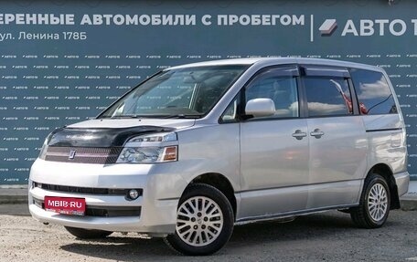 Toyota Voxy II, 2004 год, 999 000 рублей, 1 фотография
