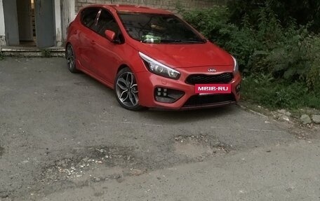 KIA cee'd GT II, 2015 год, 1 000 000 рублей, 2 фотография