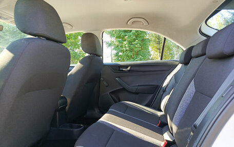 Skoda Rapid II, 2021 год, 1 385 000 рублей, 15 фотография