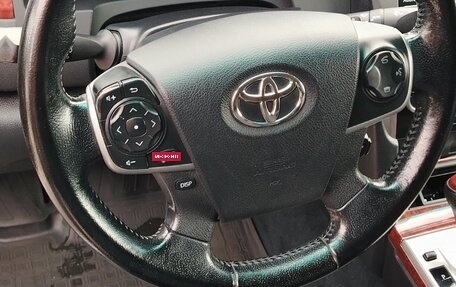 Toyota Camry, 2014 год, 1 730 000 рублей, 2 фотография