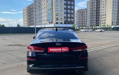 KIA Optima IV, 2019 год, 1 750 000 рублей, 2 фотография