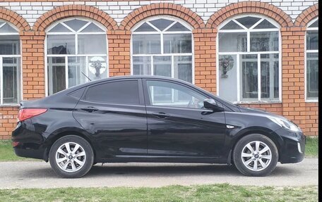 Hyundai Solaris II рестайлинг, 2013 год, 630 000 рублей, 4 фотография