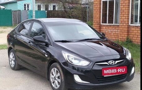 Hyundai Solaris II рестайлинг, 2013 год, 630 000 рублей, 2 фотография