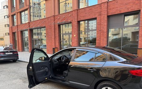 Renault Fluence I, 2012 год, 850 000 рублей, 2 фотография