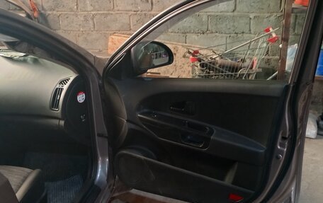 KIA cee'd I рестайлинг, 2008 год, 200 000 рублей, 6 фотография