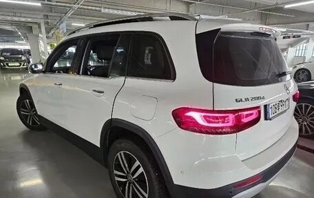 Mercedes-Benz GLB, 2021 год, 2 480 000 рублей, 4 фотография