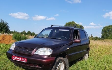 Chevrolet Niva I рестайлинг, 2004 год, 225 000 рублей, 1 фотография