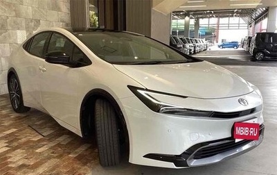 Toyota Prius IV XW50, 2023 год, 3 100 000 рублей, 1 фотография