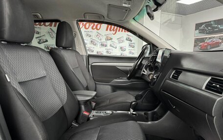 Mitsubishi Outlander III рестайлинг 3, 2012 год, 1 099 000 рублей, 12 фотография