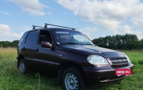 Chevrolet Niva I рестайлинг, 2004 год, 225 000 рублей, 2 фотография
