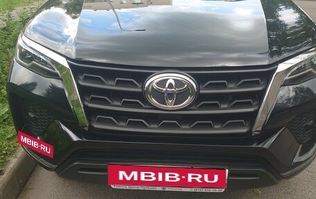 Toyota Fortuner II, 2021 год, 4 950 000 рублей, 2 фотография