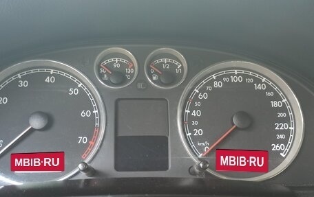 Volkswagen Passat B5+ рестайлинг, 2001 год, 450 000 рублей, 9 фотография