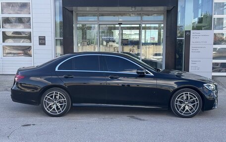 Mercedes-Benz E-Класс, 2020 год, 5 250 000 рублей, 4 фотография