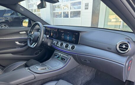 Mercedes-Benz E-Класс, 2020 год, 5 250 000 рублей, 28 фотография