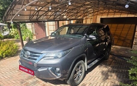 Toyota Fortuner II, 2019 год, 2 900 000 рублей, 2 фотография