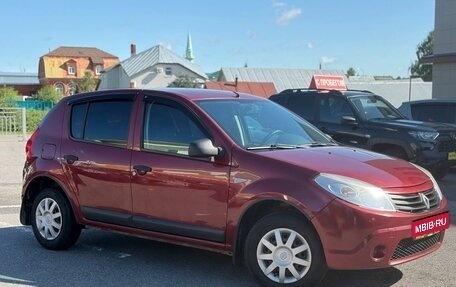 Renault Sandero I, 2013 год, 369 000 рублей, 1 фотография
