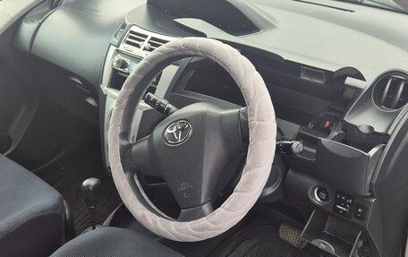Toyota Vitz, 2005 год, 530 000 рублей, 8 фотография