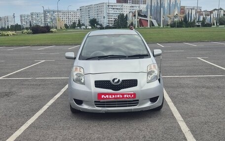 Toyota Vitz, 2005 год, 530 000 рублей, 4 фотография