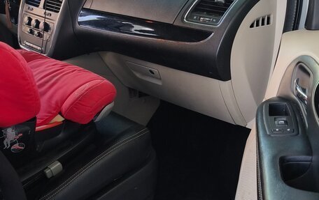 Dodge Caravan V, 2019 год, 1 700 000 рублей, 15 фотография