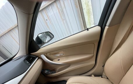 BMW 3 серия, 2013 год, 1 350 000 рублей, 13 фотография