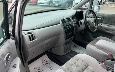 Mazda Premacy III, 2004 год, 599 999 рублей, 12 фотография