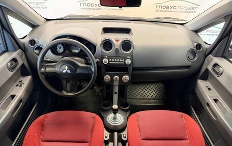 Mitsubishi Colt VI рестайлинг, 2006 год, 220 000 рублей, 4 фотография