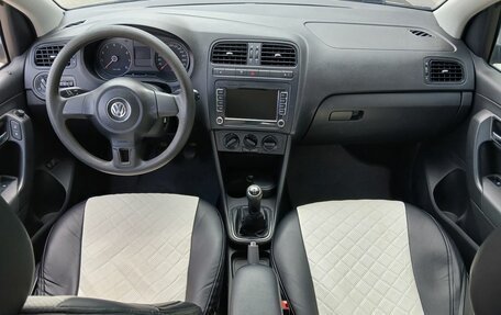 Volkswagen Polo VI (EU Market), 2011 год, 550 000 рублей, 10 фотография