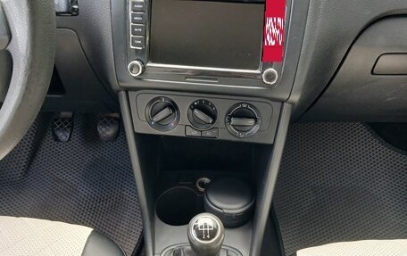 Volkswagen Polo VI (EU Market), 2011 год, 550 000 рублей, 11 фотография