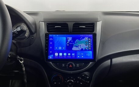 Hyundai Solaris II рестайлинг, 2012 год, 780 000 рублей, 17 фотография