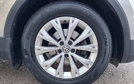Volkswagen Tiguan II, 2020 год, 2 895 000 рублей, 14 фотография