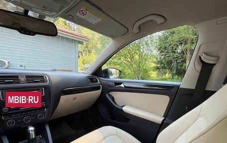 Volkswagen Jetta VI, 2013 год, 950 000 рублей, 17 фотография