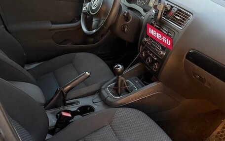 Volkswagen Jetta VI, 2011 год, 870 000 рублей, 9 фотография