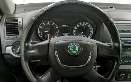 Skoda Octavia, 2012 год, 750 000 рублей, 24 фотография