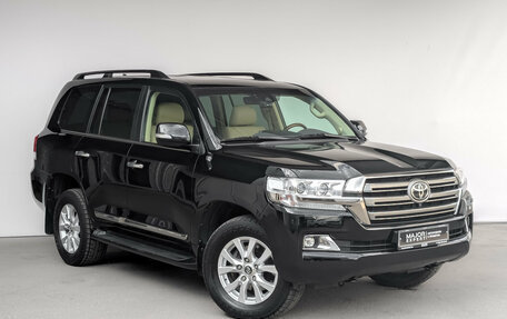 Toyota Land Cruiser 200, 2016 год, 5 800 000 рублей, 3 фотография