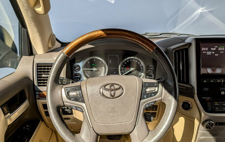 Toyota Land Cruiser 200, 2016 год, 5 800 000 рублей, 23 фотография