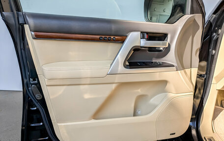 Toyota Land Cruiser 200, 2016 год, 5 800 000 рублей, 19 фотография