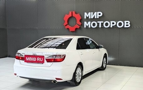 Toyota Camry, 2015 год, 1 799 000 рублей, 4 фотография