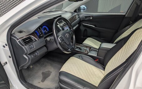 Toyota Camry, 2015 год, 1 799 000 рублей, 10 фотография
