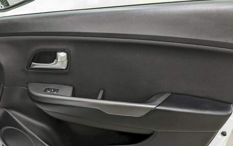 KIA Rio III рестайлинг, 2016 год, 1 050 000 рублей, 18 фотография