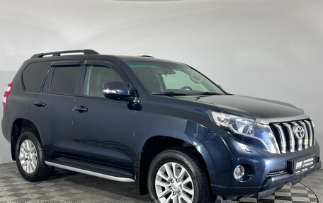 Toyota Land Cruiser Prado 150 рестайлинг 2, 2015 год, 3 450 000 рублей, 3 фотография