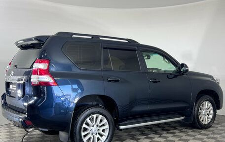 Toyota Land Cruiser Prado 150 рестайлинг 2, 2015 год, 3 450 000 рублей, 8 фотография