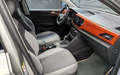 Volkswagen Taos, 2021 год, 2 350 000 рублей, 17 фотография