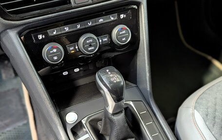 Volkswagen Taos, 2021 год, 2 350 000 рублей, 25 фотография